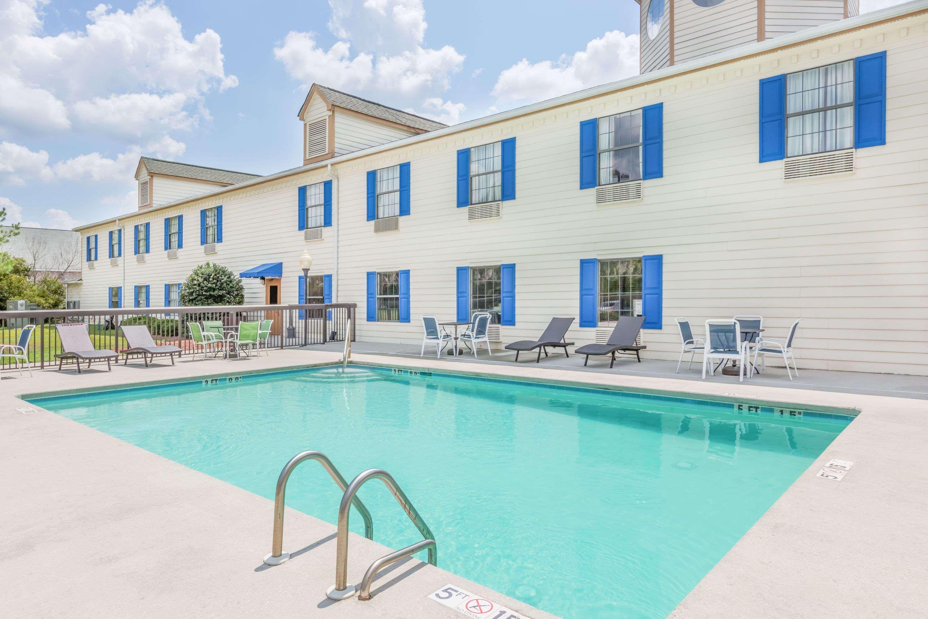 Days Inn By Wyndham Shallotte Buitenkant foto