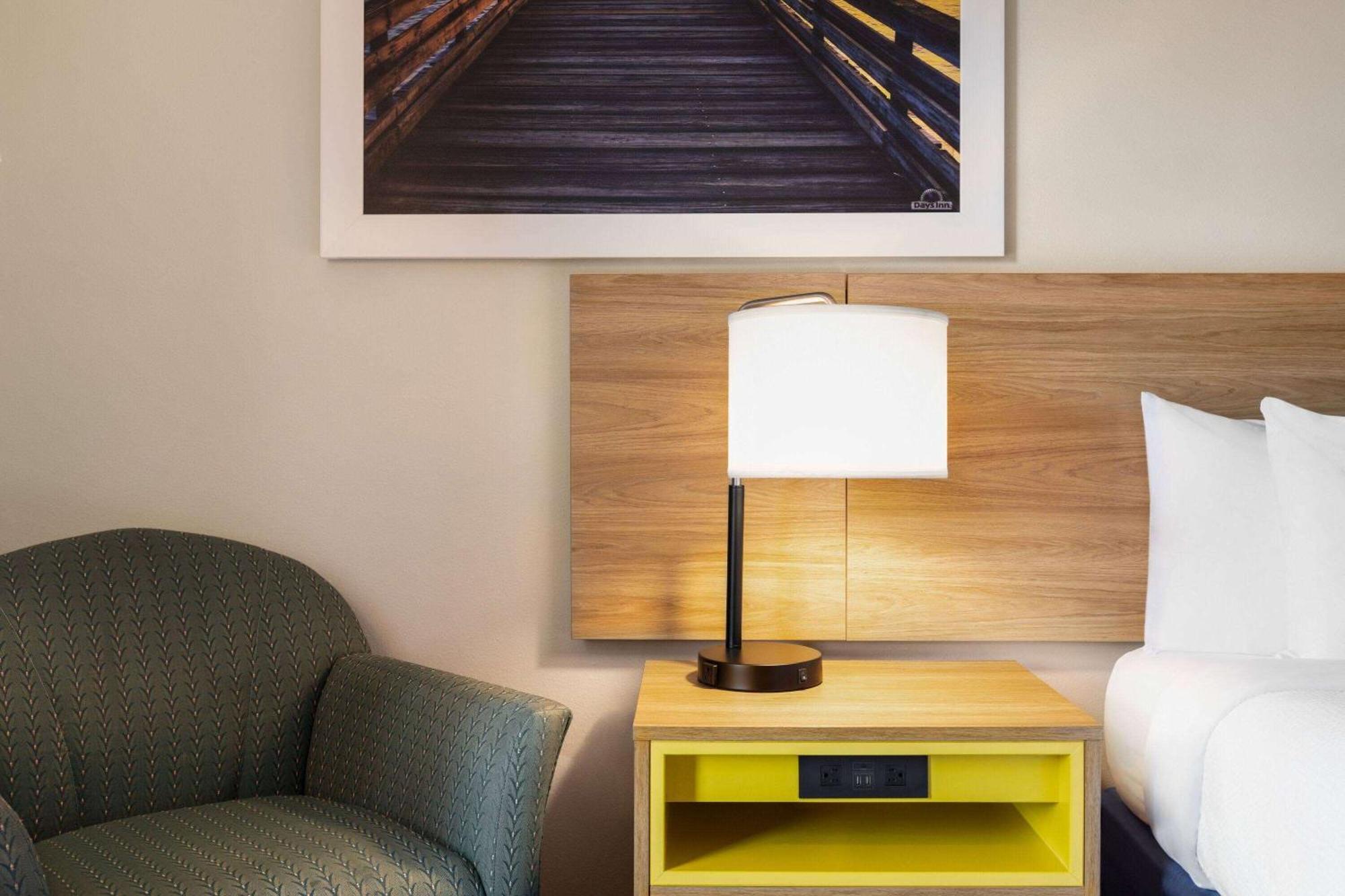 Days Inn By Wyndham Shallotte Buitenkant foto