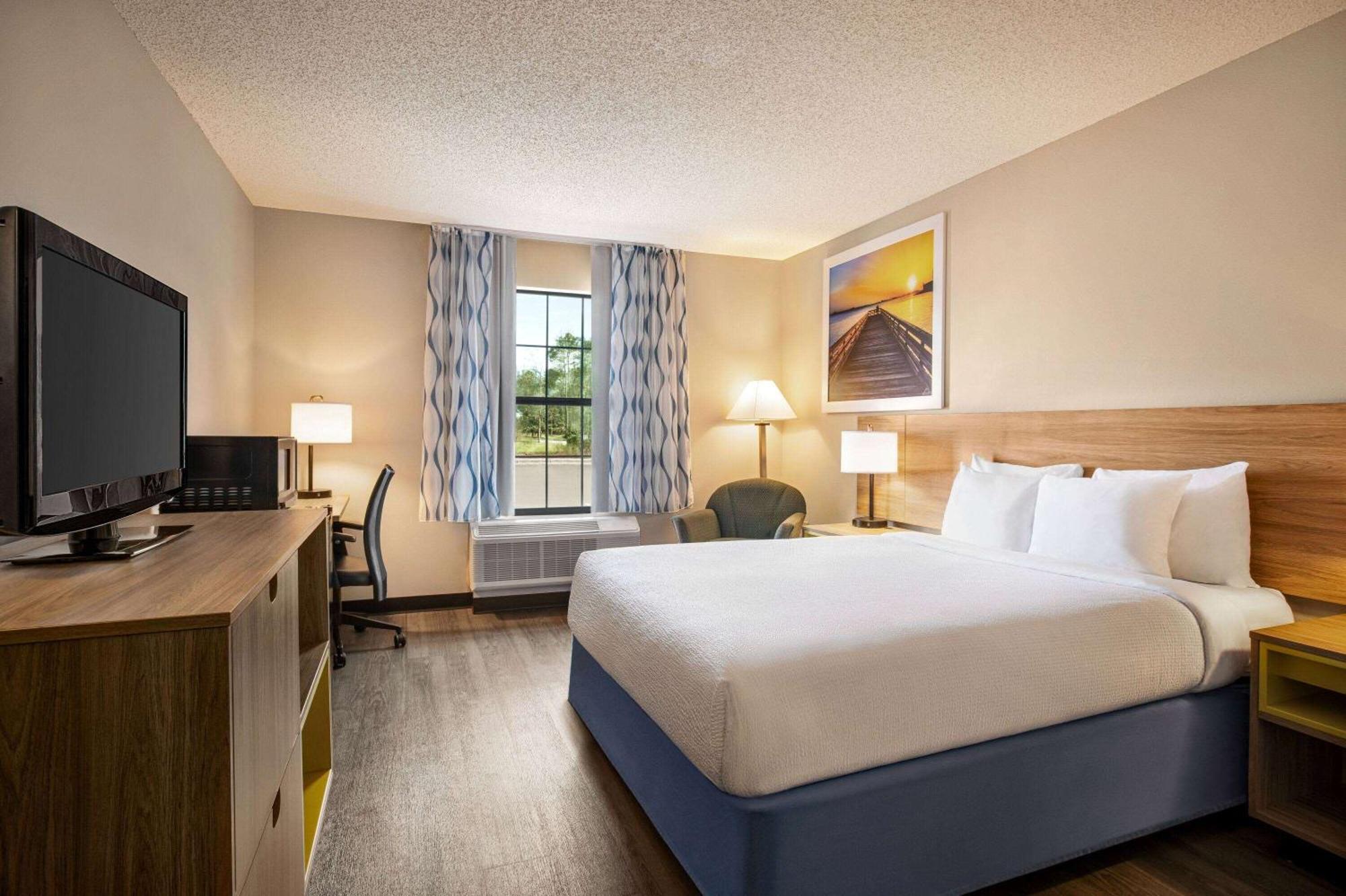 Days Inn By Wyndham Shallotte Buitenkant foto