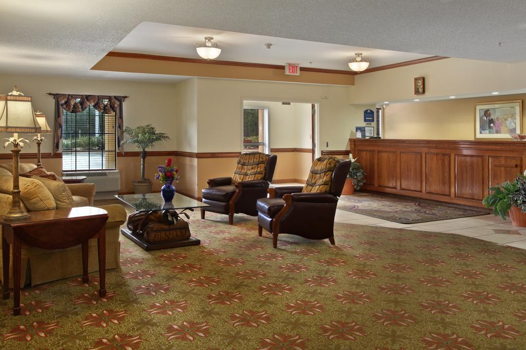Days Inn By Wyndham Shallotte Interieur foto
